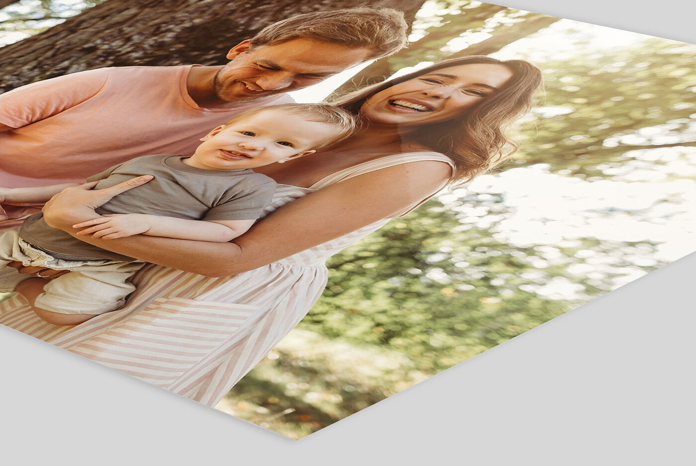 Poster personalizado con fotos en alta calidad, muchos formatos y tipos de papel para crear este cuadro personalizado.