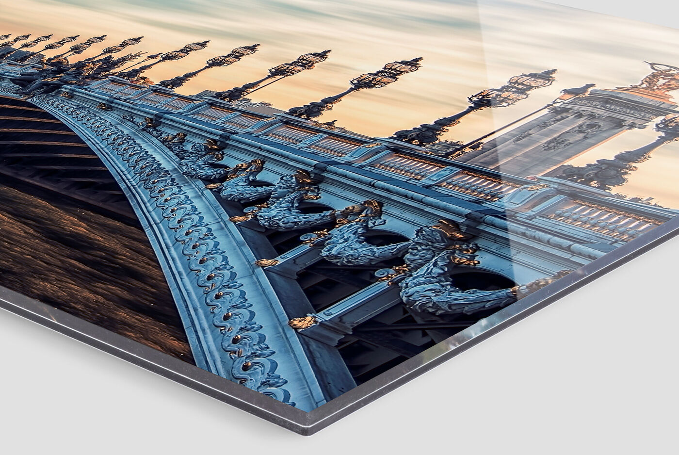 Cuadro con una foto impresa en una mezcla de metacrilato y fondo de aluminio, da sensación y profundidad de galería de arte.
