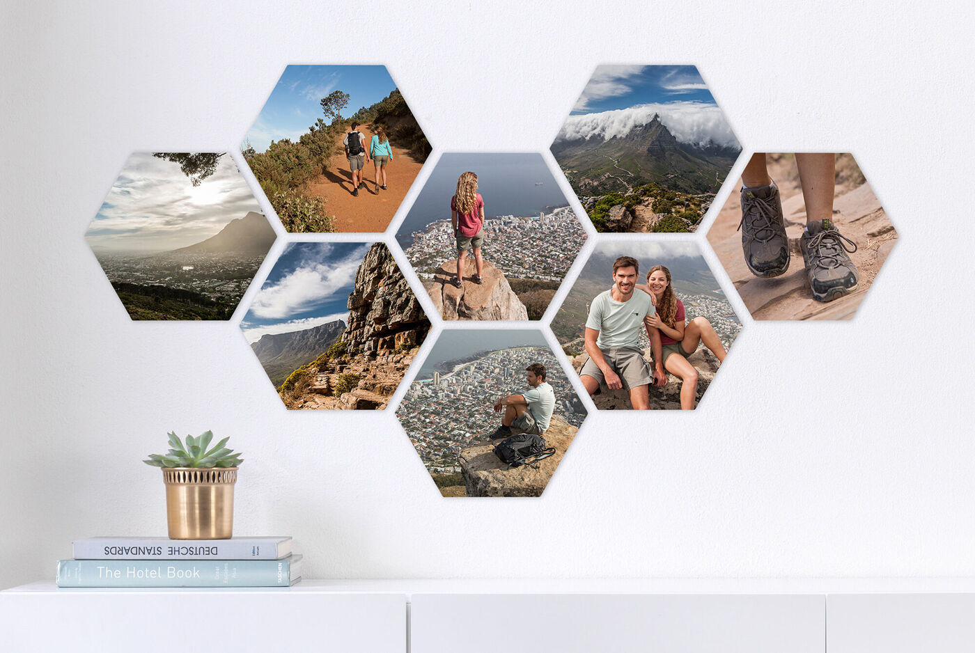 Collage de fotos de vacaciones con Hexxas CEWE, pequeños cuadros en formas hexagonales que se organizan de diferentes maneras.